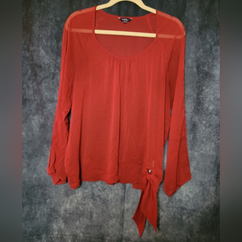 ✨️3/$25✨️ Reitmans Deep Red Blouse with Bow Detail